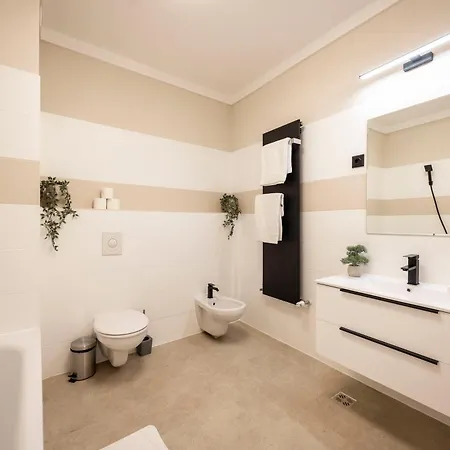 Exclusive Central Duplex Penthouse In The Heart Of Budapest Exterior photo